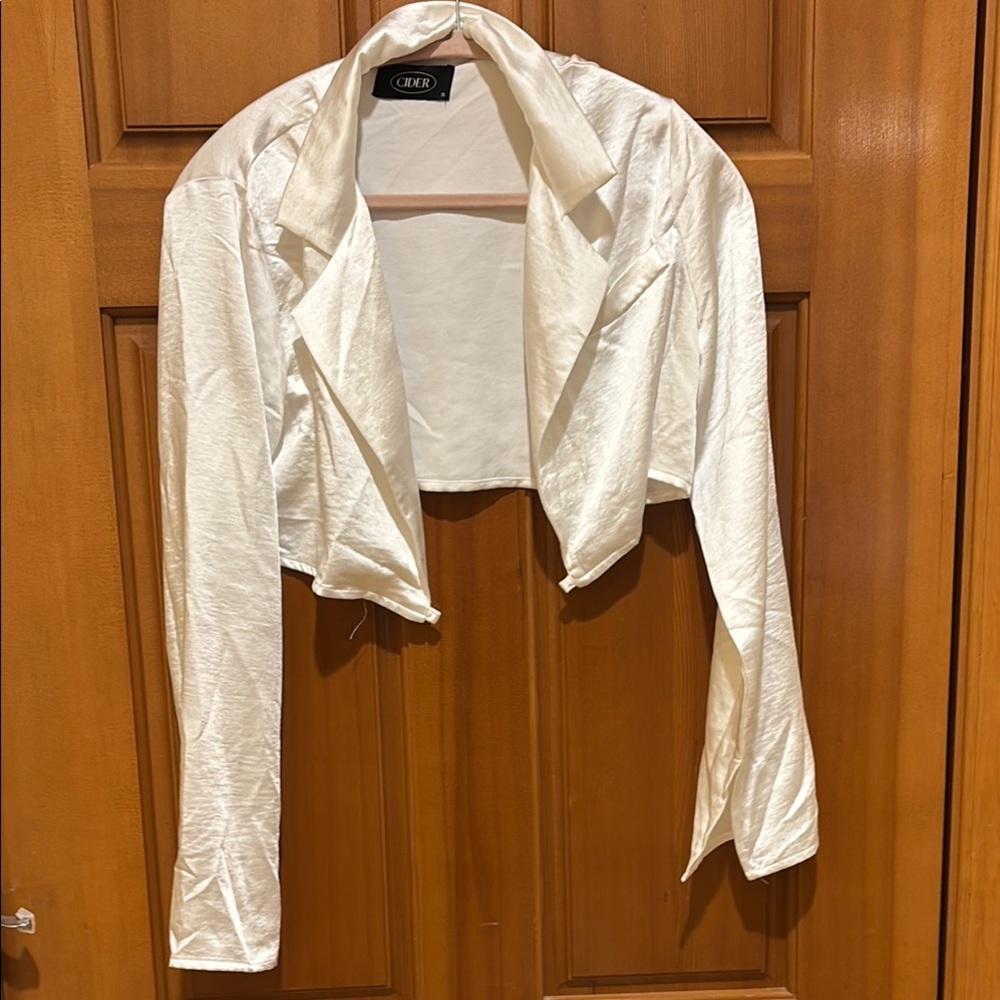 Cider White Cropped Jacket